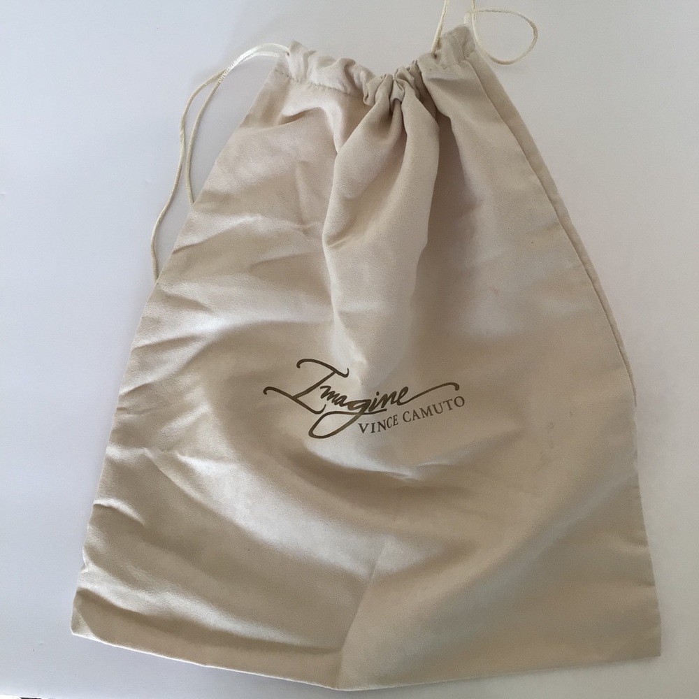 VINCE CAMUTO DUSTBAG
